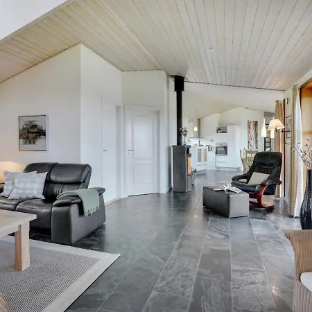 Amundi - 3-8km From The Sea In Western Jutland By Interhome Romo Kirkeby