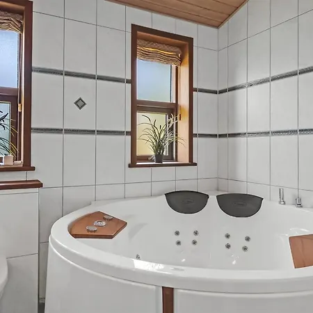 Amundi - 3-8km From The Sea In Western Jutland By Interhome Romo Kirkeby